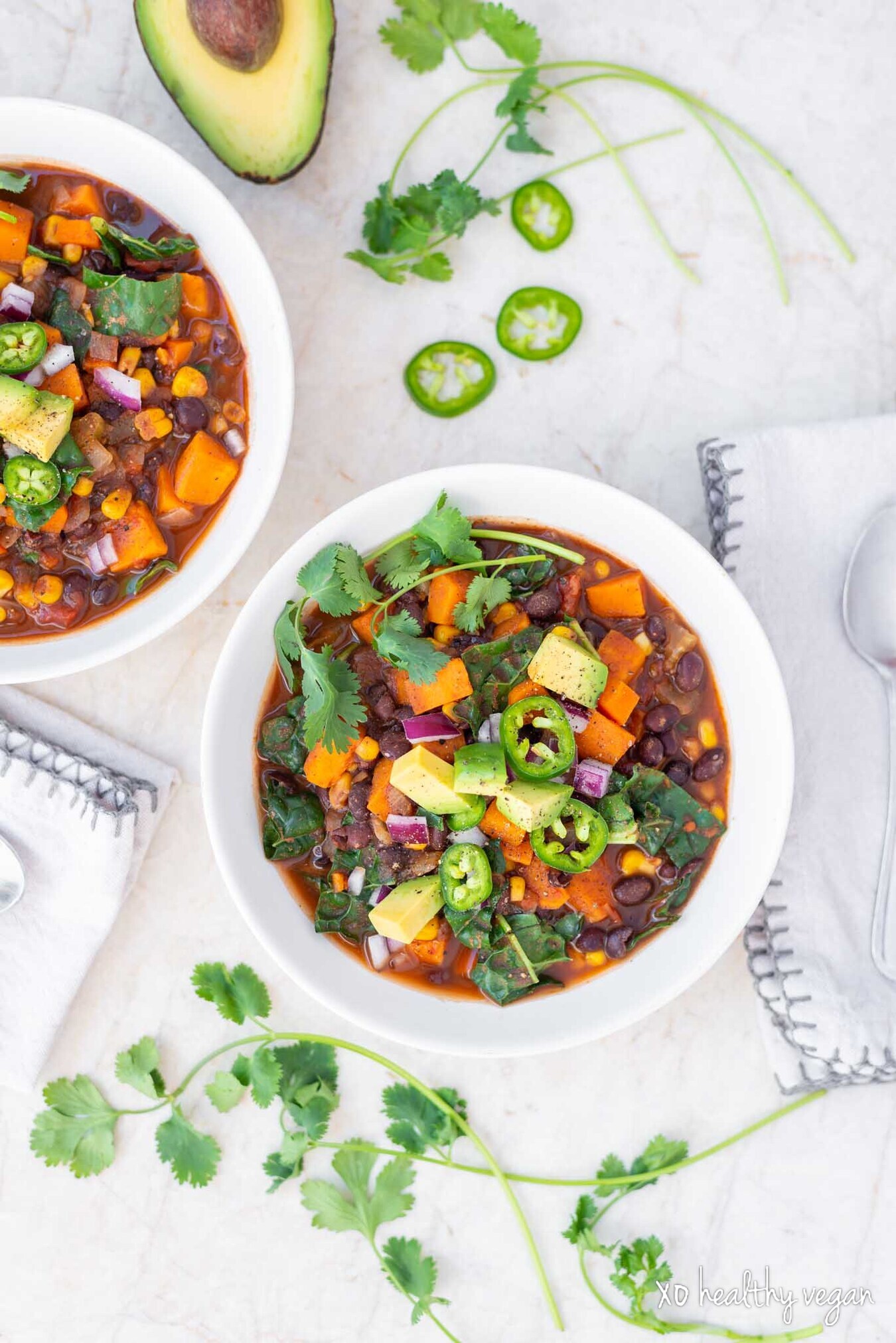 Healthy-Vegan-Smoky-Black-Bean-Chili-3