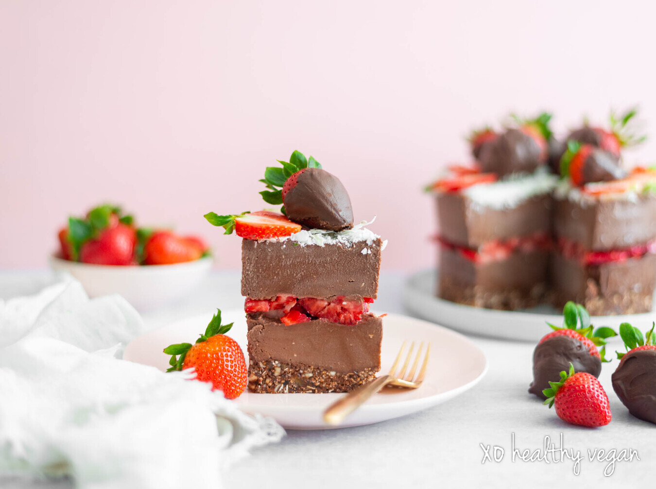 Healthy-Vegan-BirthdayCake-1