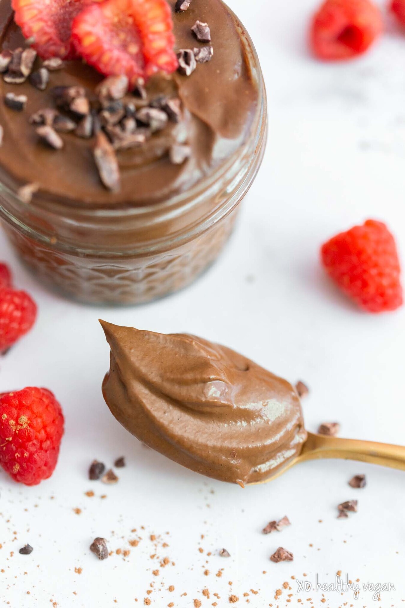 Healthy-Vegan-Chocolate-Avocado-Mousse-9