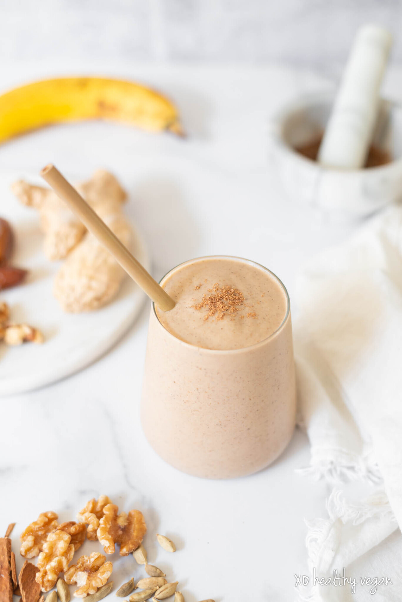 Healthy-Vegan-Banana-Chai-Milkshake-3