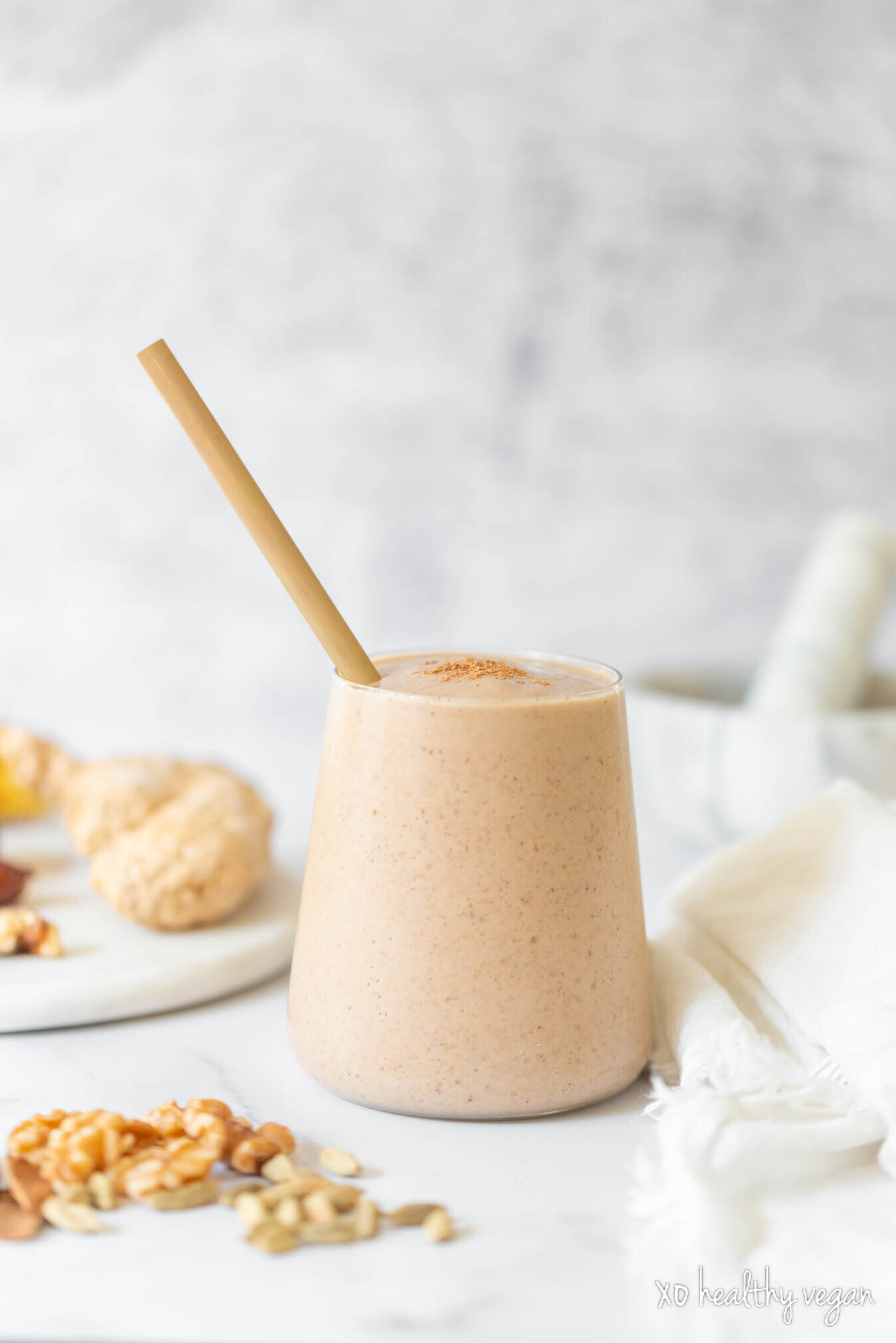 Healthy-Vegan-Banana-Chai-Milkshake-1