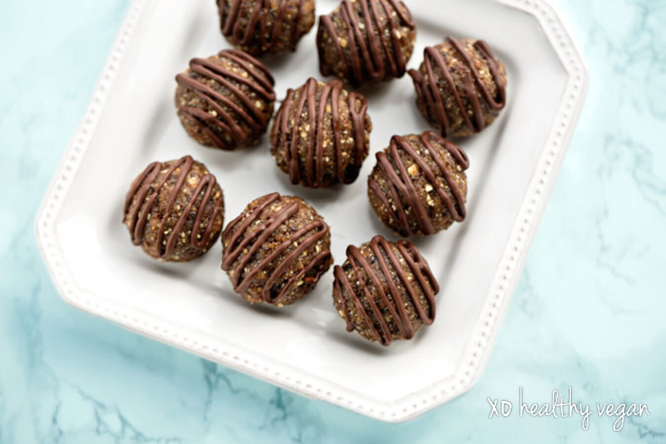 HealthyVegan.PeanutButterCupTruffles.HOR