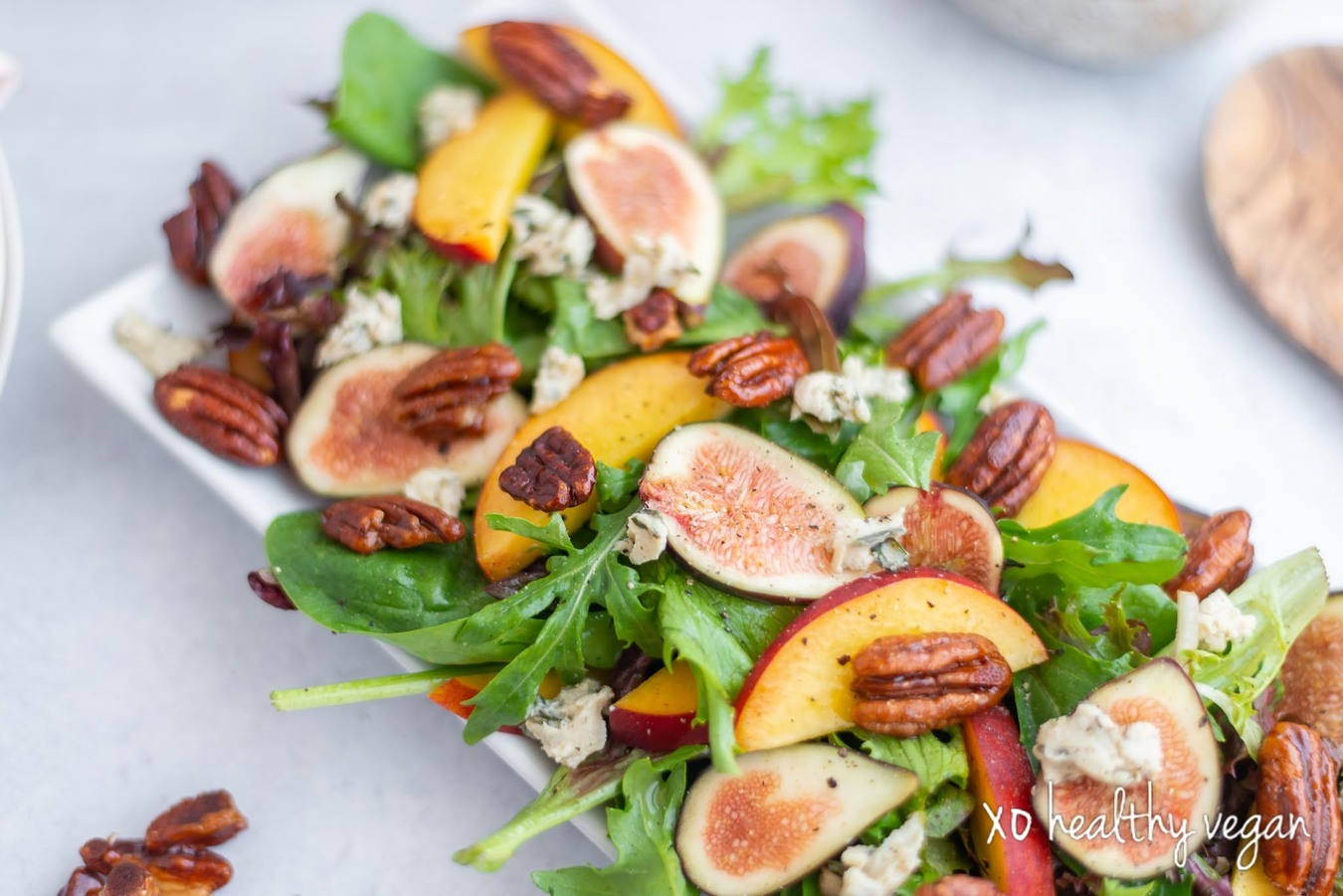 Healthy-Vegan-Fig-Peach-Salad-3