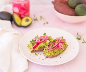 HealthyVegan-Sweet-Potato-Avocado-Toast-1