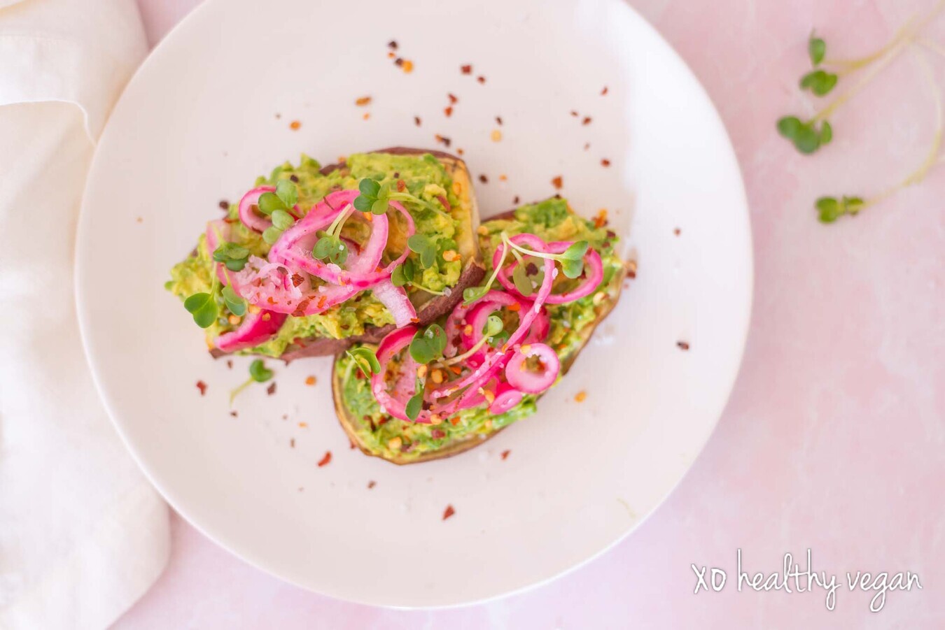 HealthyVegan-Sweet-Potato-Avocado-Toast-3