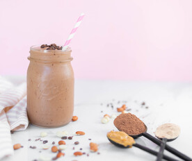 HealthyVegan-PeanutButterCupSmoothie-8