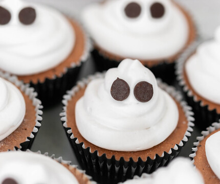 HealthyVegan-HalloweenCupcakes-2