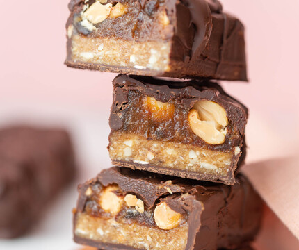 HealthyVegan-Snickers-5