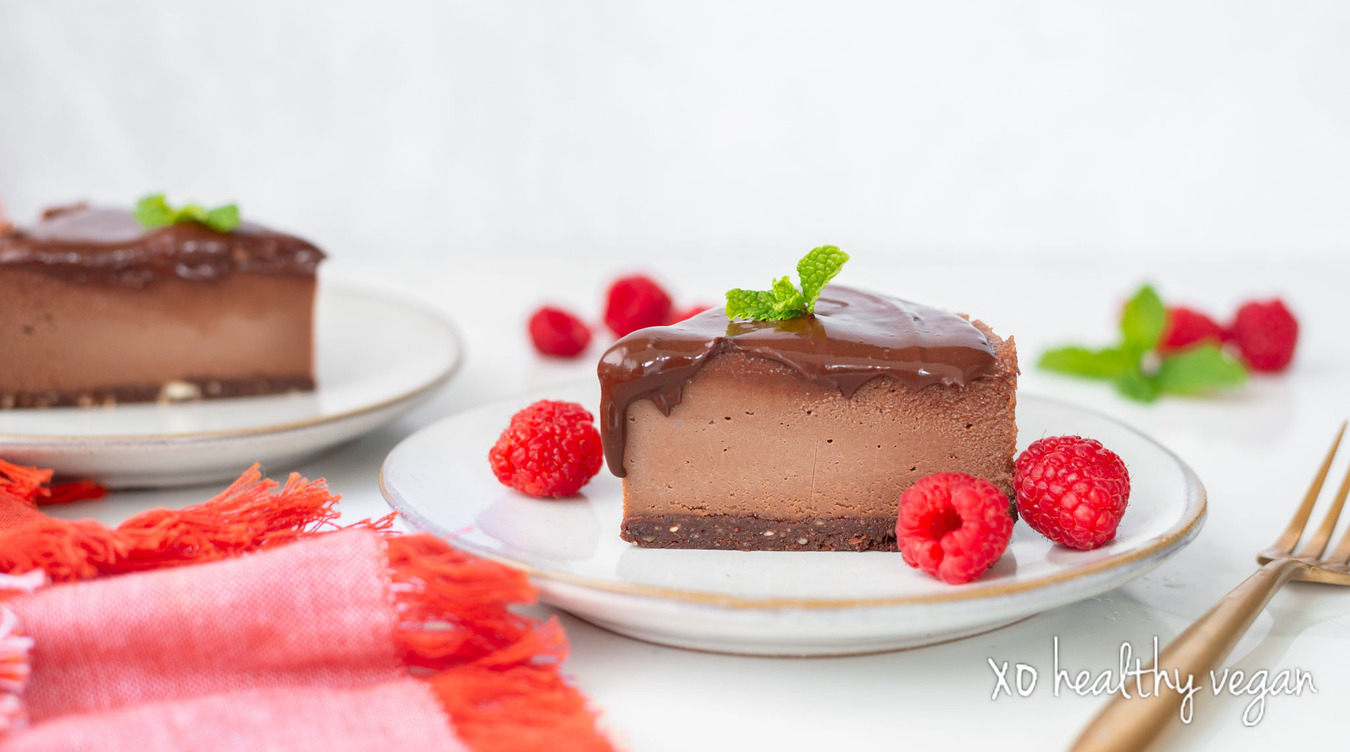 HealthyVegan-TripleChocolateTorte-9