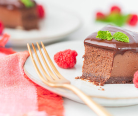 HealthyVegan-TripleChocolateTorte-16