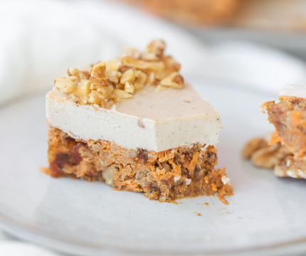 HealthyVegan-CarrotCake-12