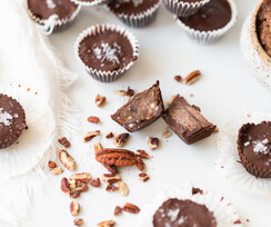 HealthyVegan-PecanCups-1
