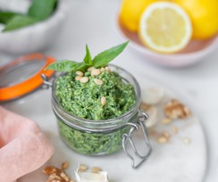 HealthyVegan-OilFreePesto-1